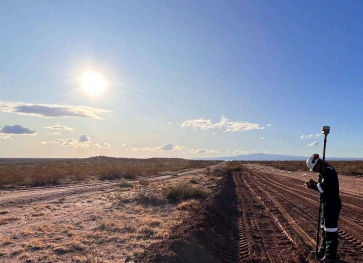 Relevamiento GNSS sobre traza de ducto — NQN Survey